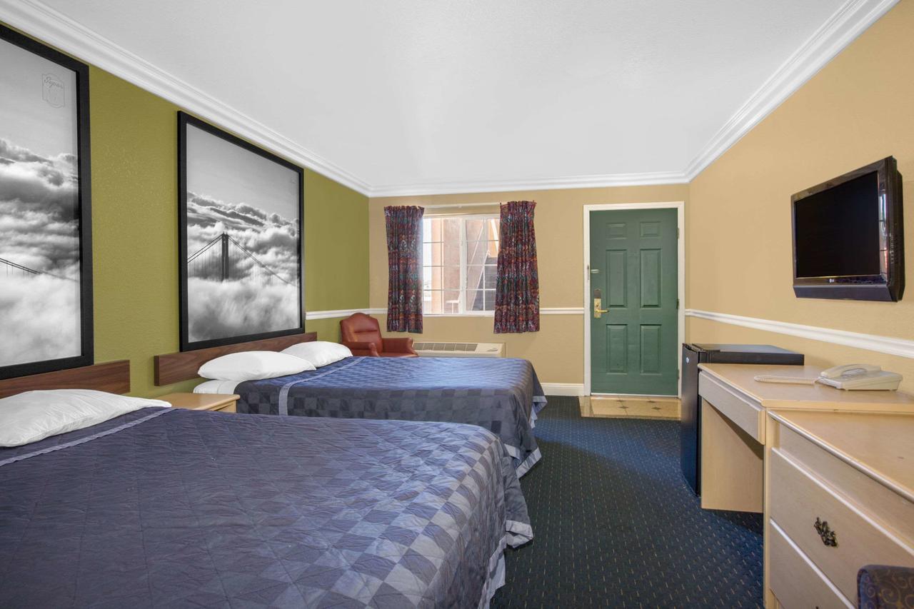 Motel Super 8 by Wyndham Hayward Downtown Castro Valley Zewnętrze zdjęcie